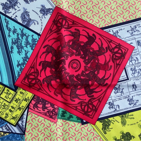 Brand New Hermes A Cheval Sur Mon Carre Silk Scarf - Picture 6 of 15